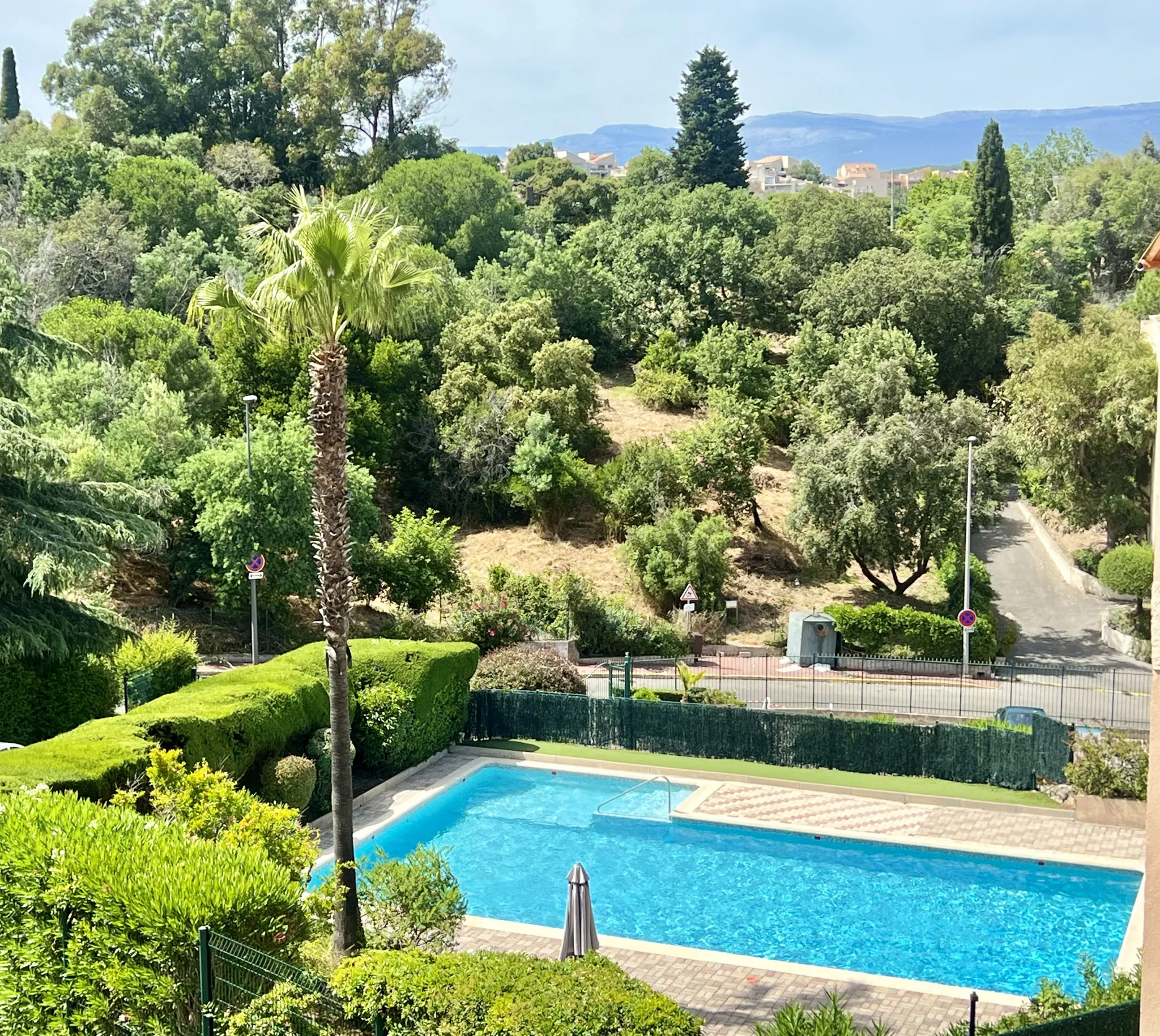 Vente Appartement T2 Possible T3 avec Terrasse à Cannes Croix des Gardes 