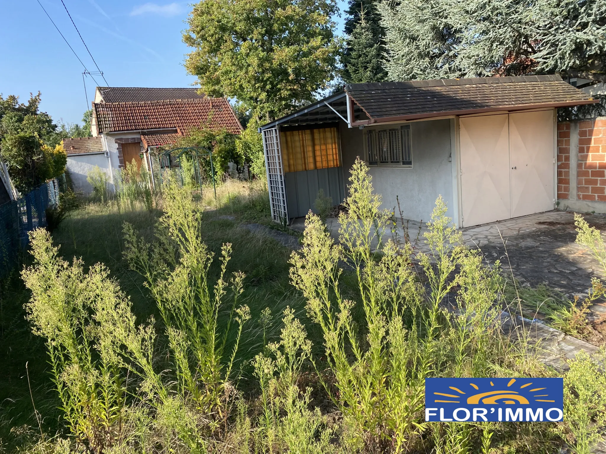 Maison à vendre à Ste Geneviève des Bois - 2 pièces à rénover 