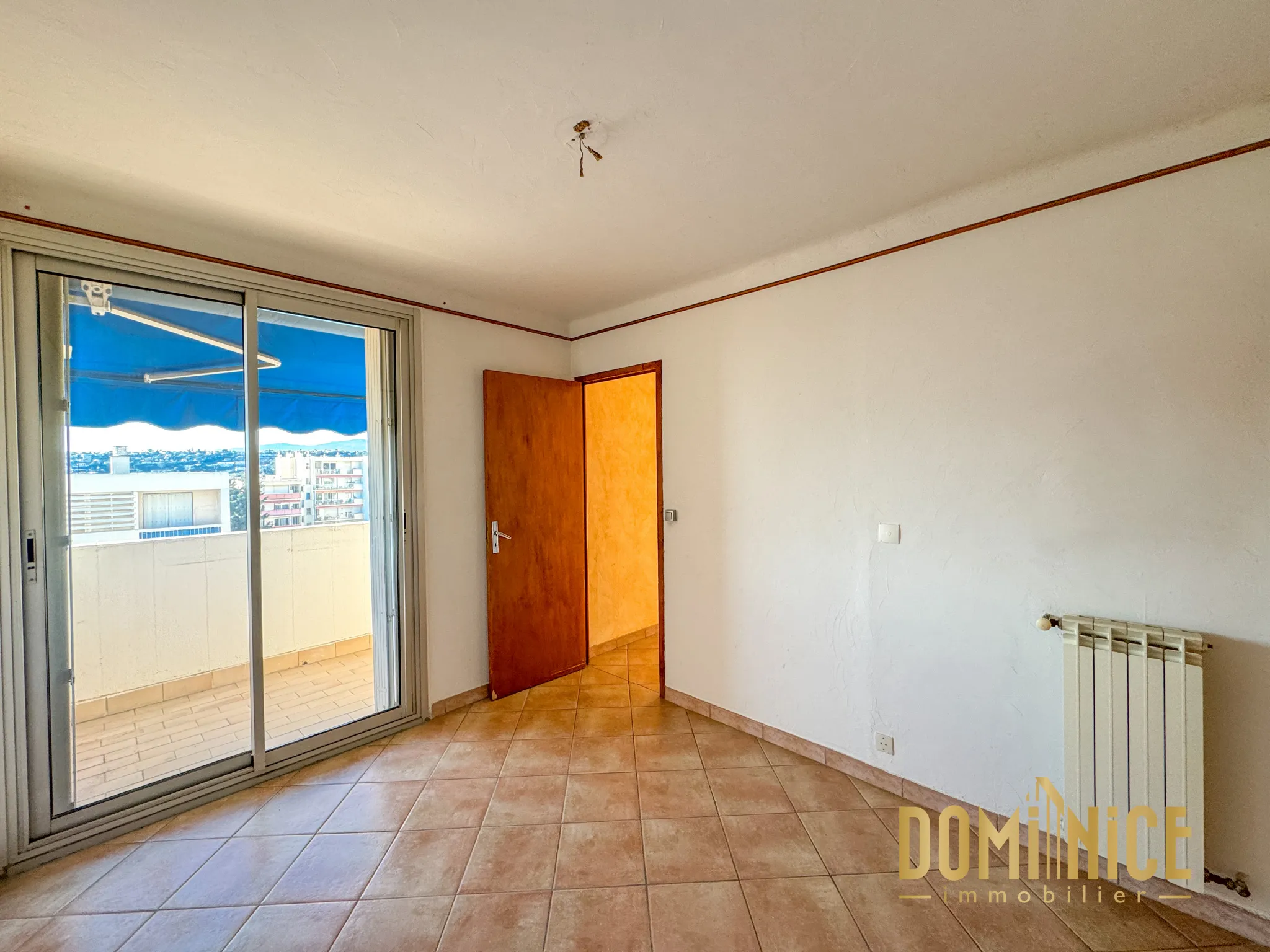 À vendre : Appartement T4 de 70 m² à Nice Ouest avec balcon et garage 