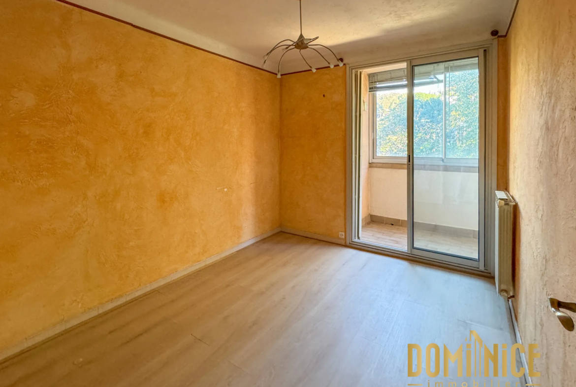 À vendre : Appartement T4 de 70 m2 à Nice Ouest avec balcon et garage 