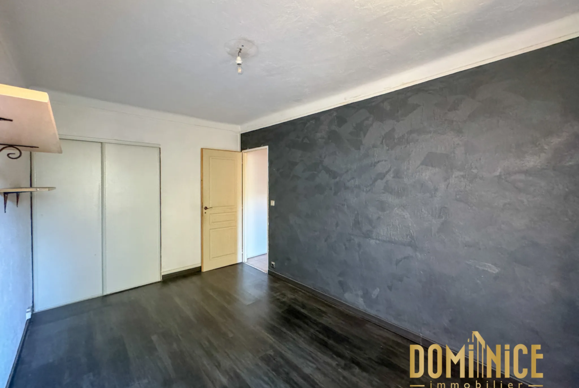 À vendre : Appartement T4 de 70 m2 à Nice Ouest avec balcon et garage 