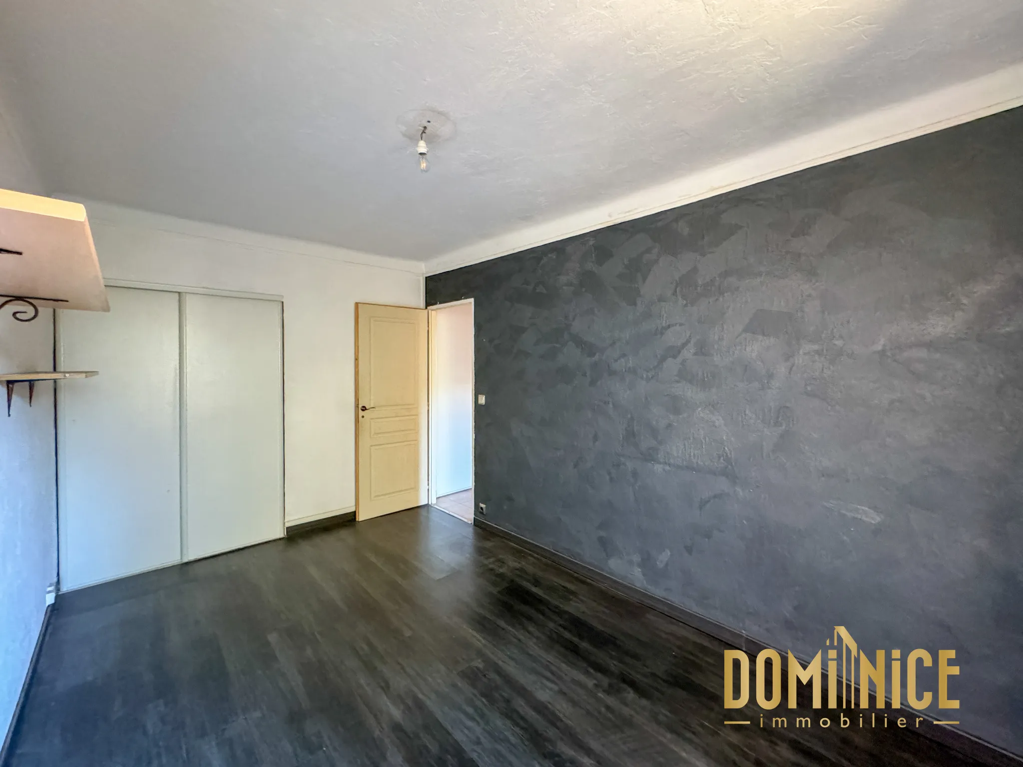 À vendre : Appartement T4 de 70 m² à Nice Ouest avec balcon et garage 