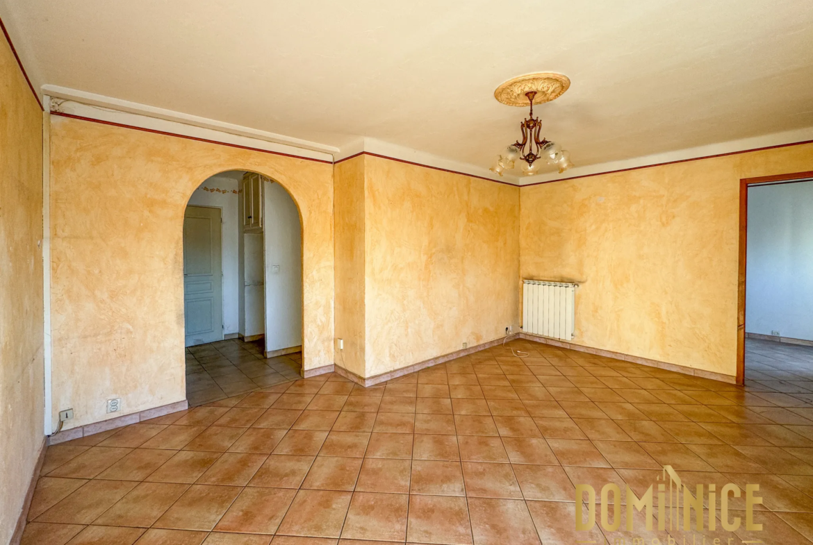 À vendre : Appartement T4 de 70 m² à Nice Ouest avec balcon et garage 