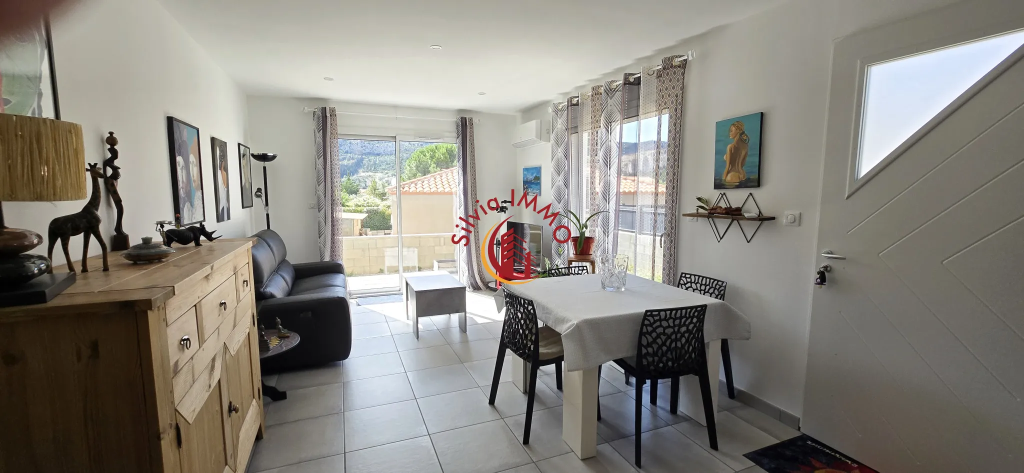 À vendre : Villa de plain-pied 3 faces sur 280 m² à Tautavel 