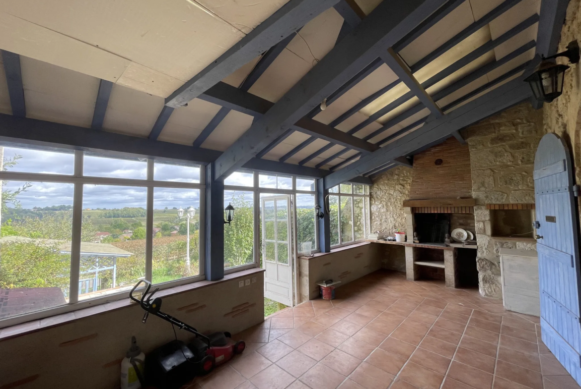 Maison de village avec jardin et terrasse à Larroque sur l'Osse 