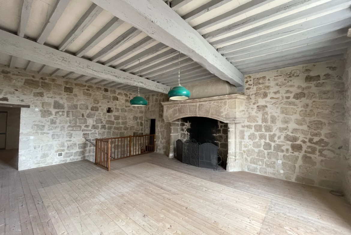 Maison de village avec jardin et terrasse à Larroque sur l'Osse 