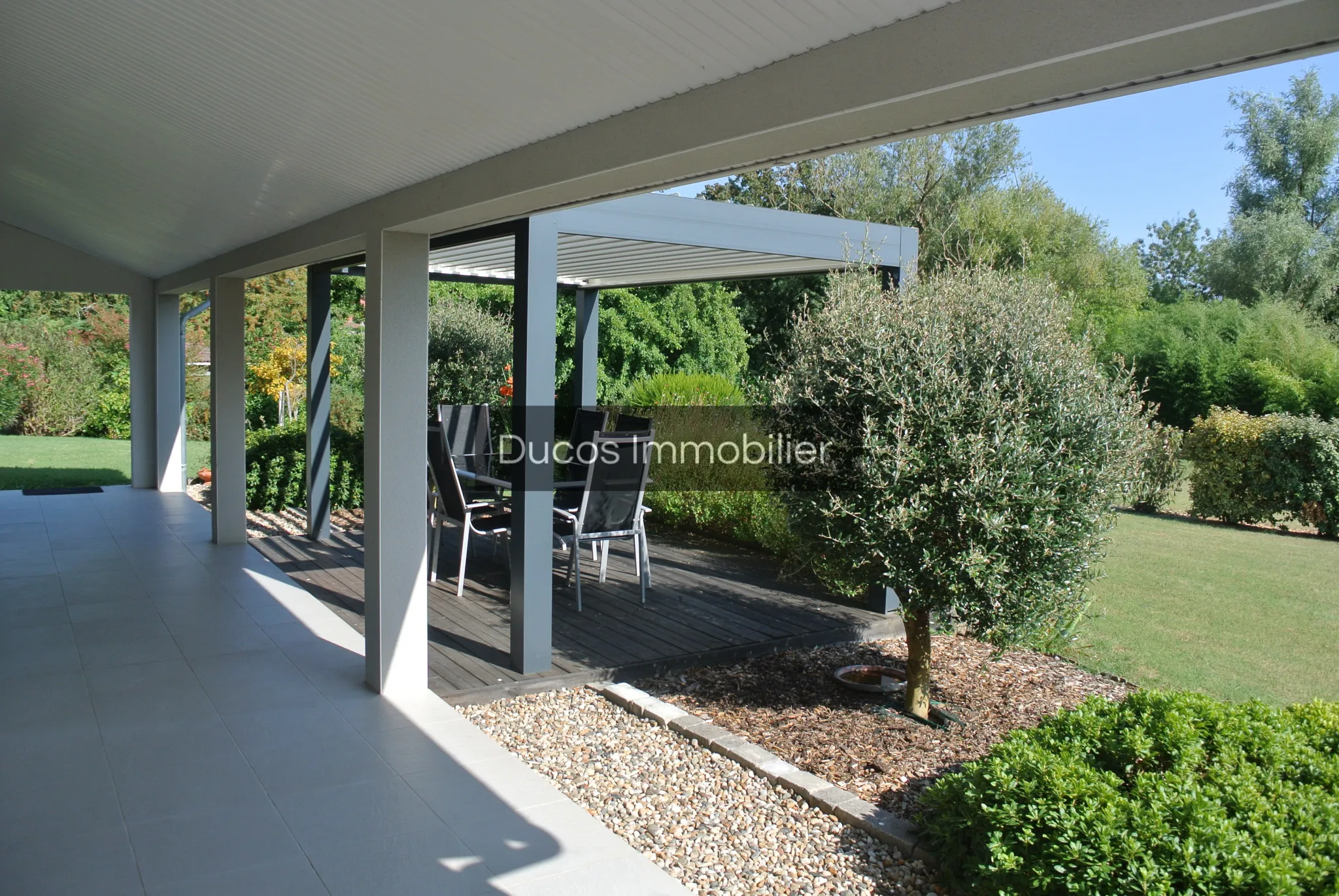 Belle villa contemporaine à Tonneins avec jardin et garage 