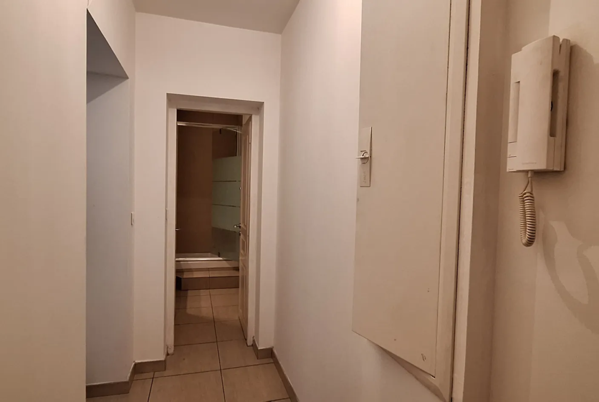 Appartement T2 à vendre secteur Saint-Roch, Toulon - 44 m² 