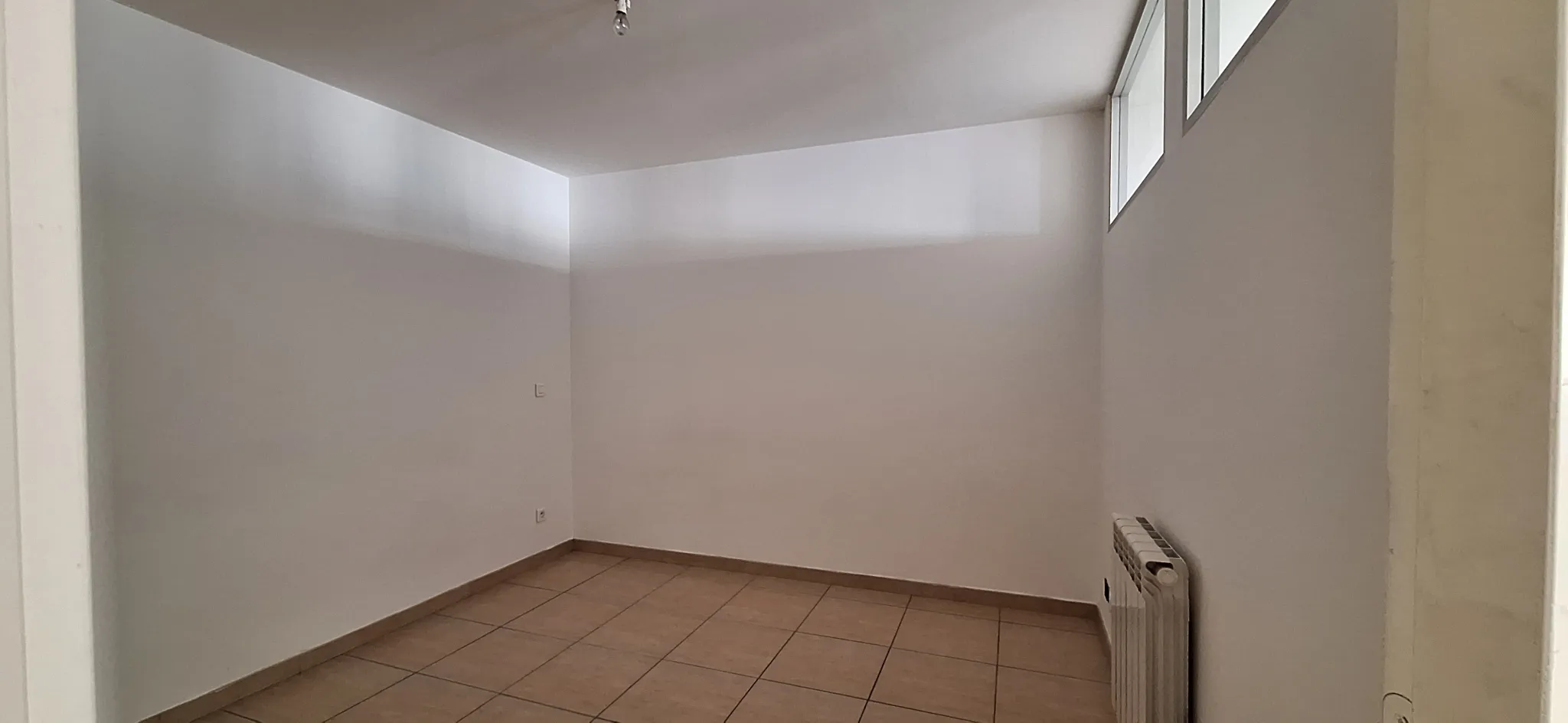 Appartement T2 à vendre secteur Saint-Roch, Toulon - 44 m² 