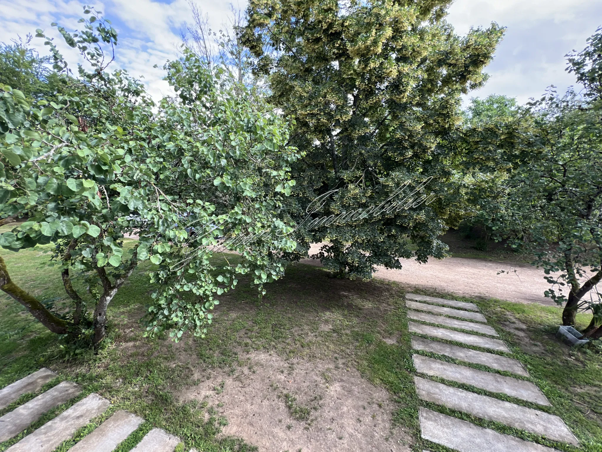 Maison Familiale de Charme à Nevers - 153 m² 