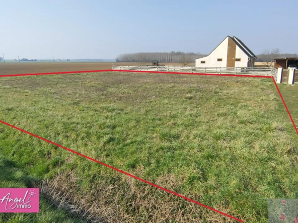 A vendre : Terrain constructible de 1429 m² à Franxault