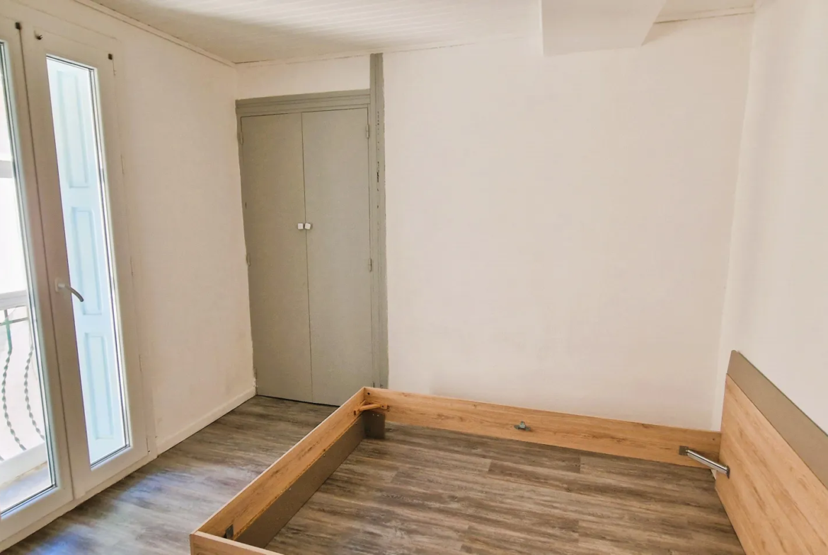 Immeuble avec 2 Appartements T2 à Vendre à Le Boulou - 160 000 EUR 