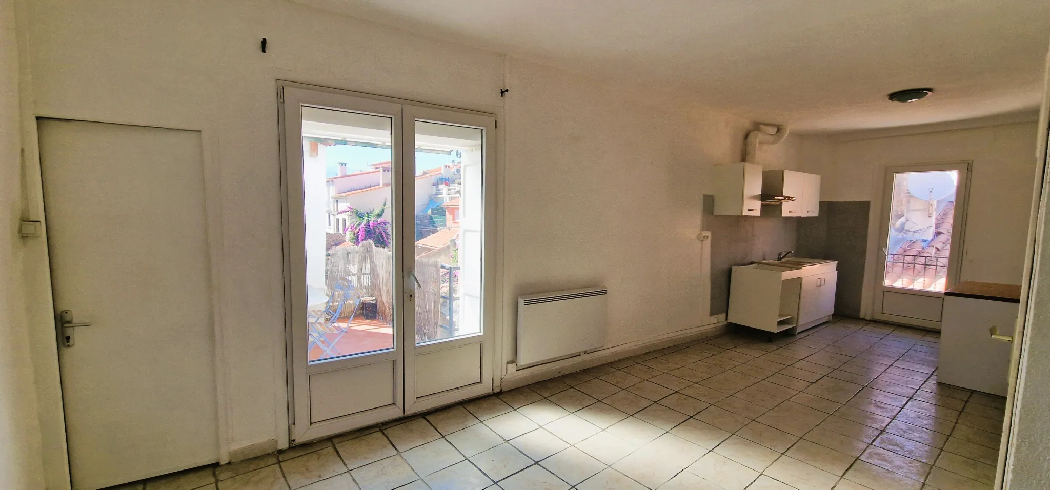 Immeuble avec 2 Appartements T2 à Vendre à Le Boulou - 160 000 EUR 