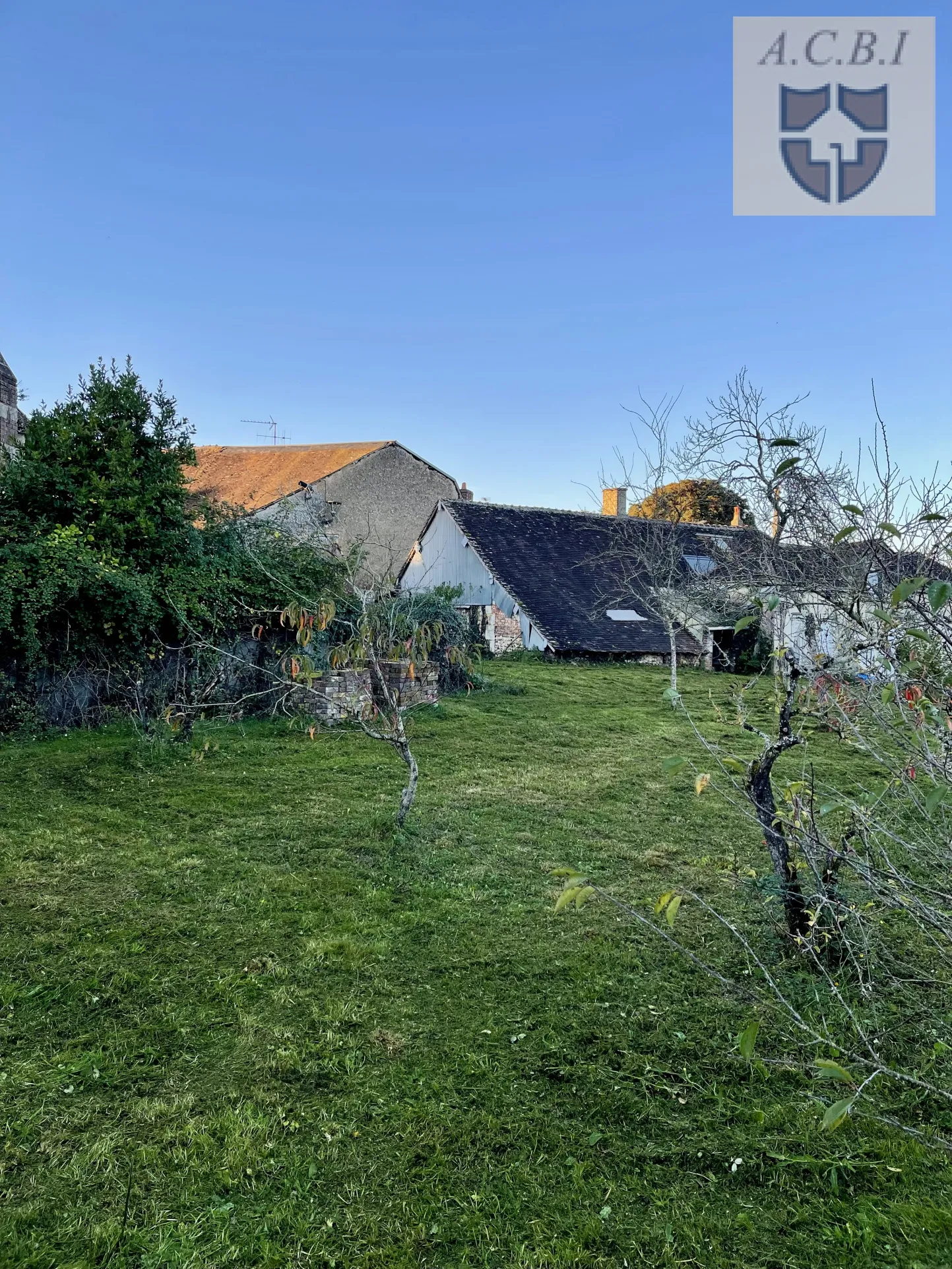 Maison à rénover à 15 minutes de Vendôme - Vue sur l'église 