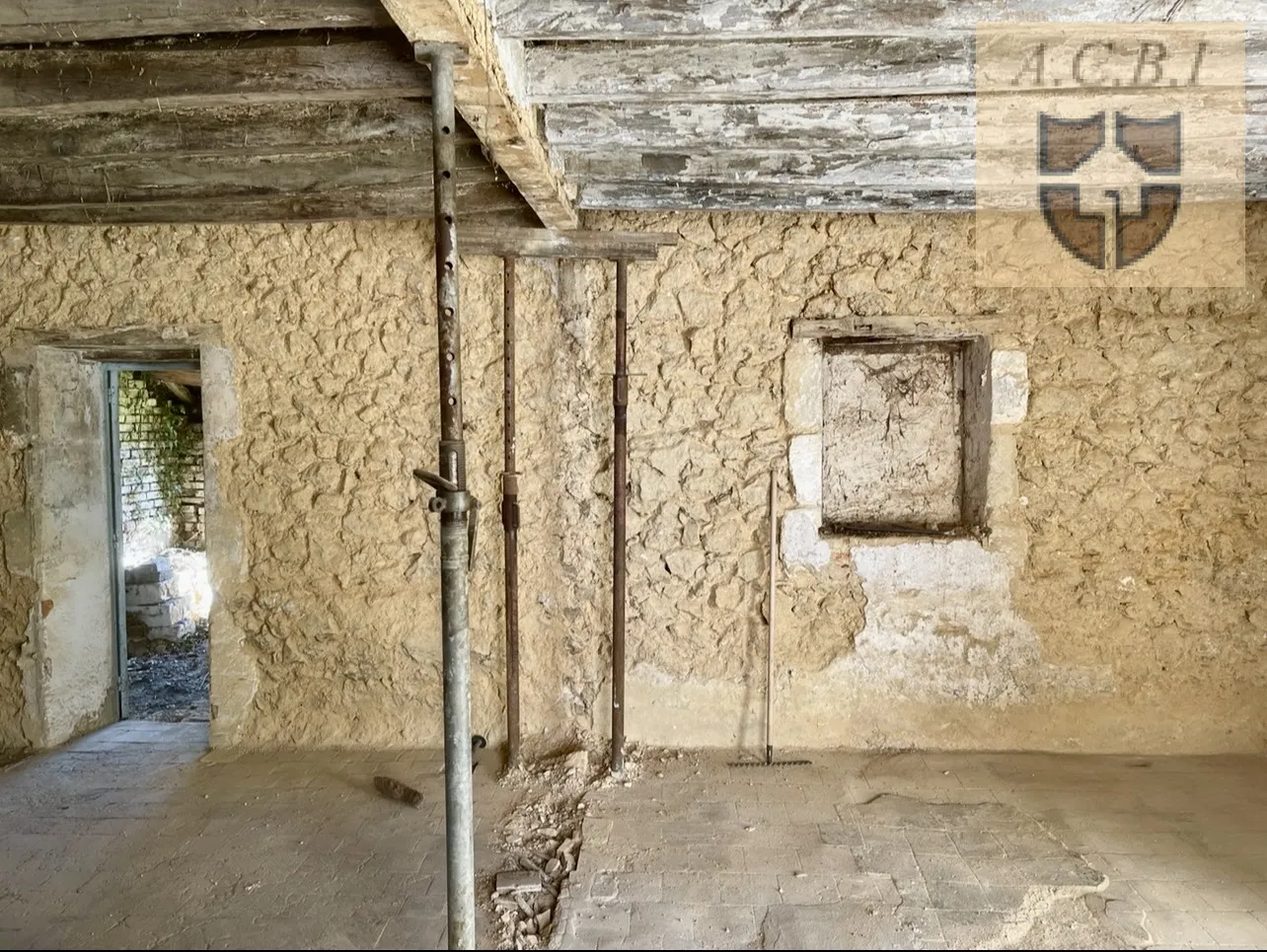 Maison à rénover à 15 minutes de Vendôme - Vue sur l'église 