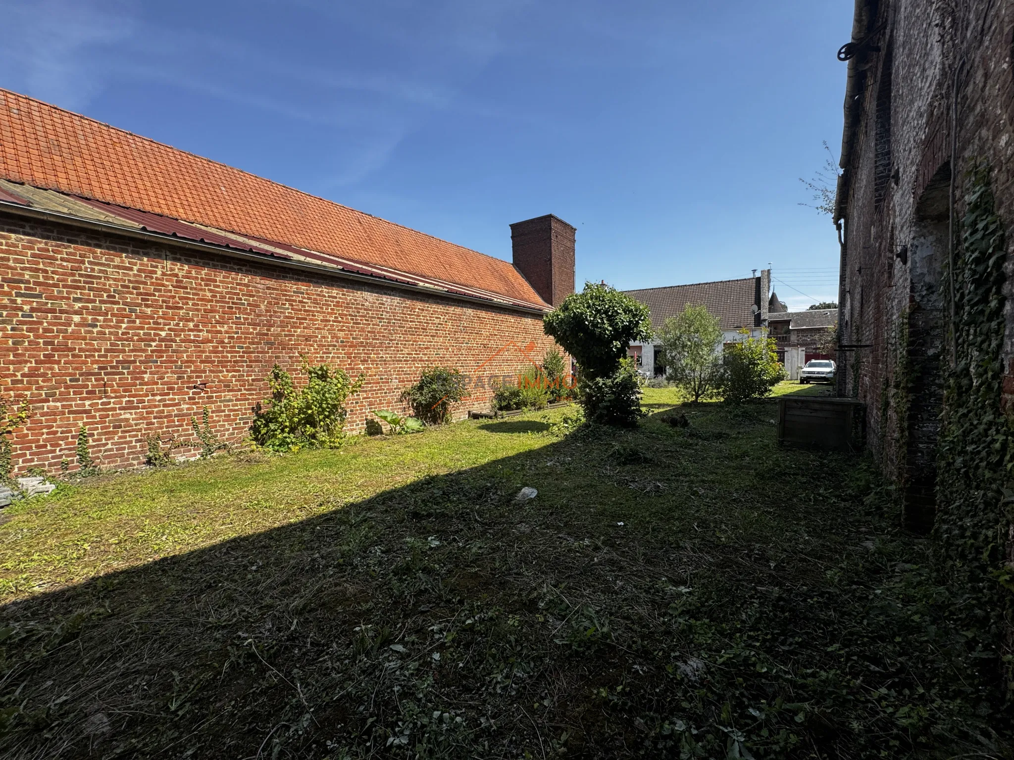 Ensemble immobilier exceptionnel à Abscon pour investissement ou artisan 