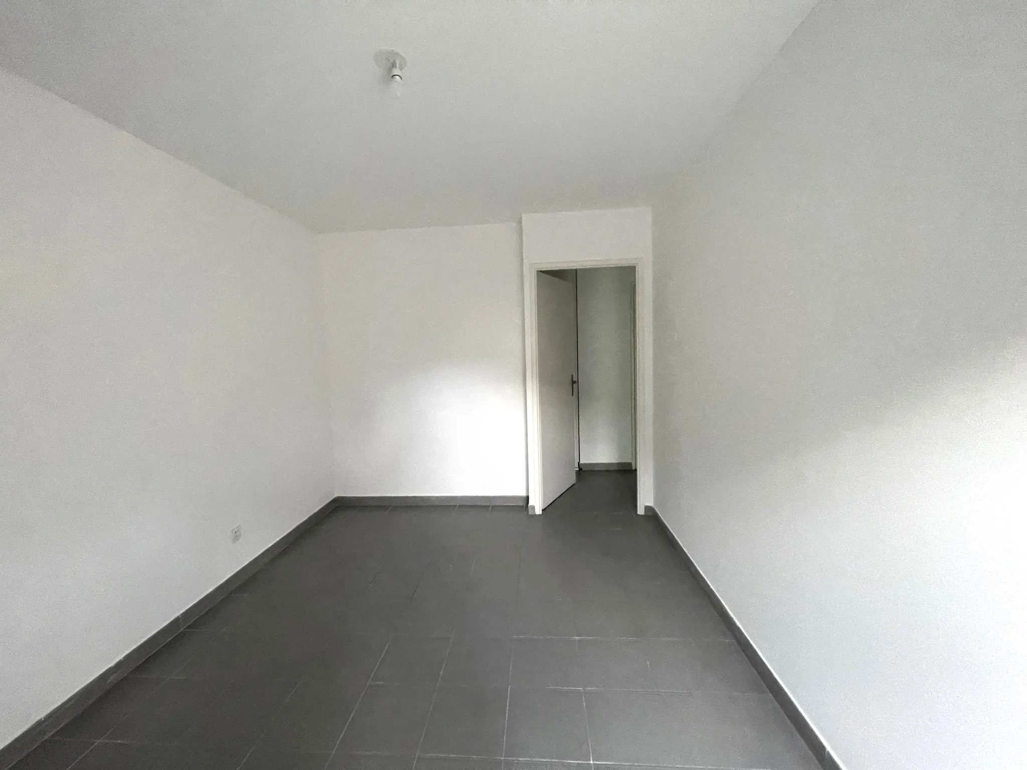 À vendre : Appartement T3 de 53,77 m² à Toulon Ouest 