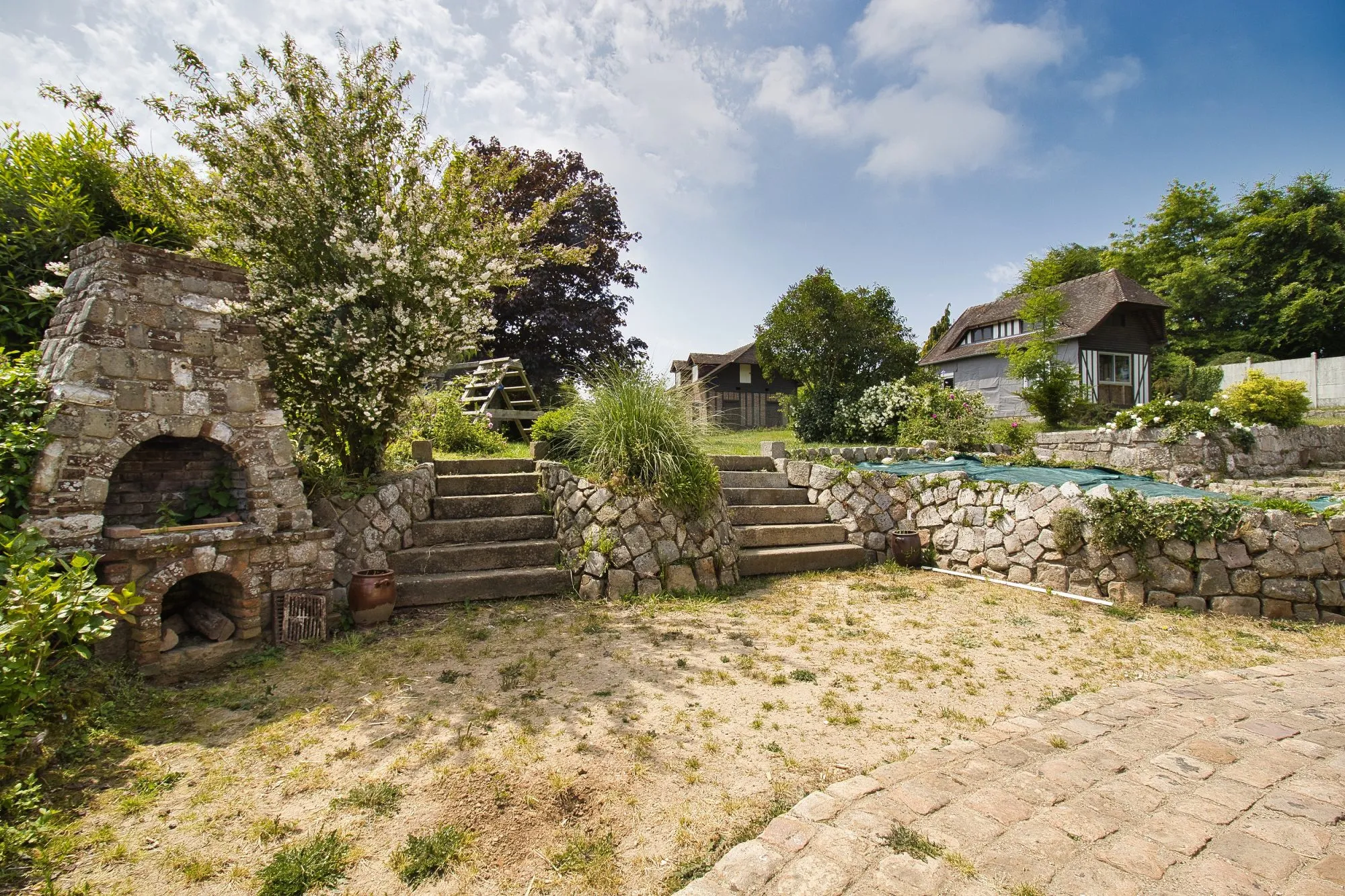 Maison avec Dépendances à Doudeville 