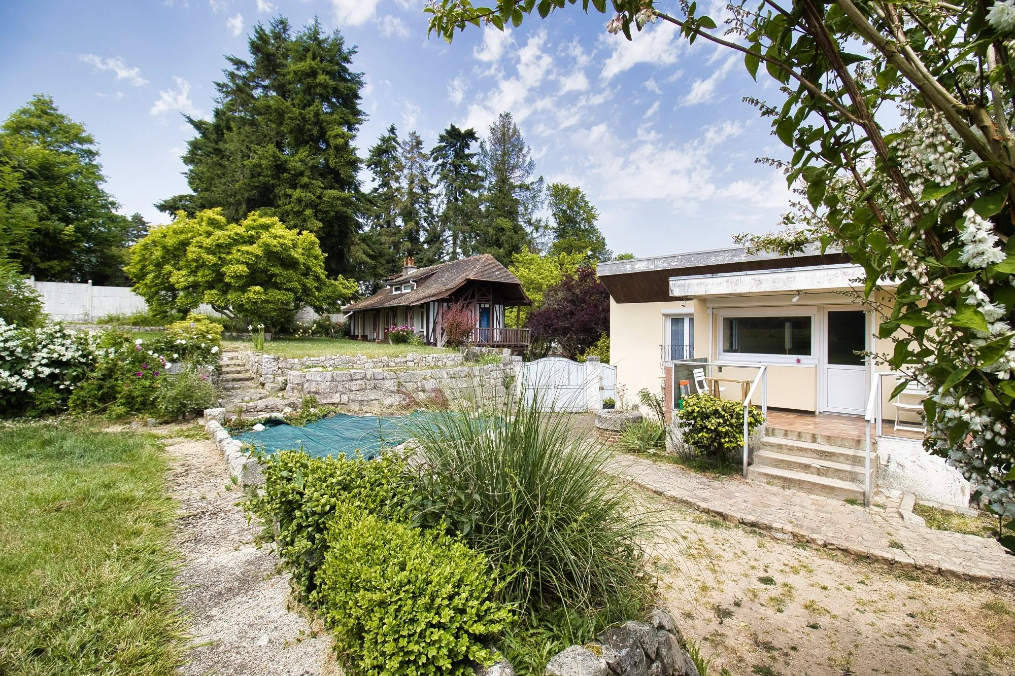 Maison avec Dépendances à Doudeville 