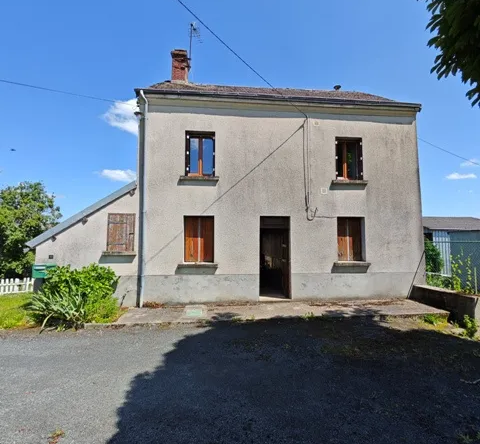 À vendre : Maison à rénover proche de Dun le Palestel