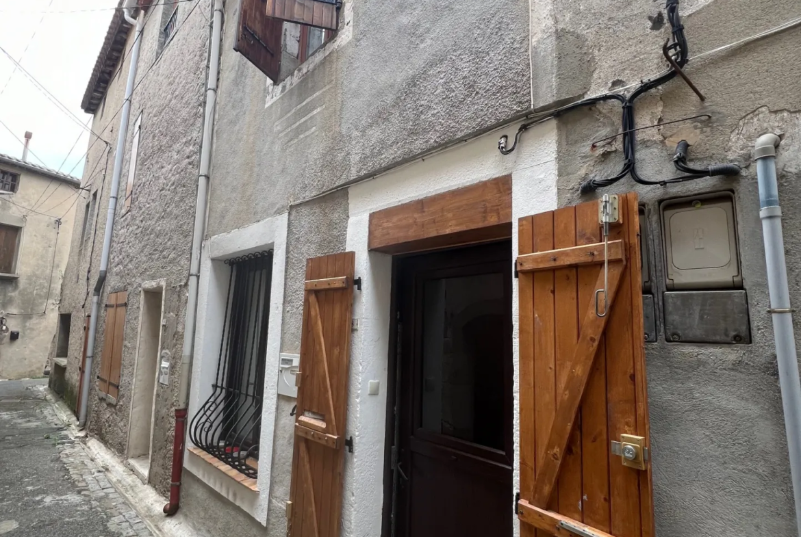 Maison de village avec cour à Rieux Minervois 