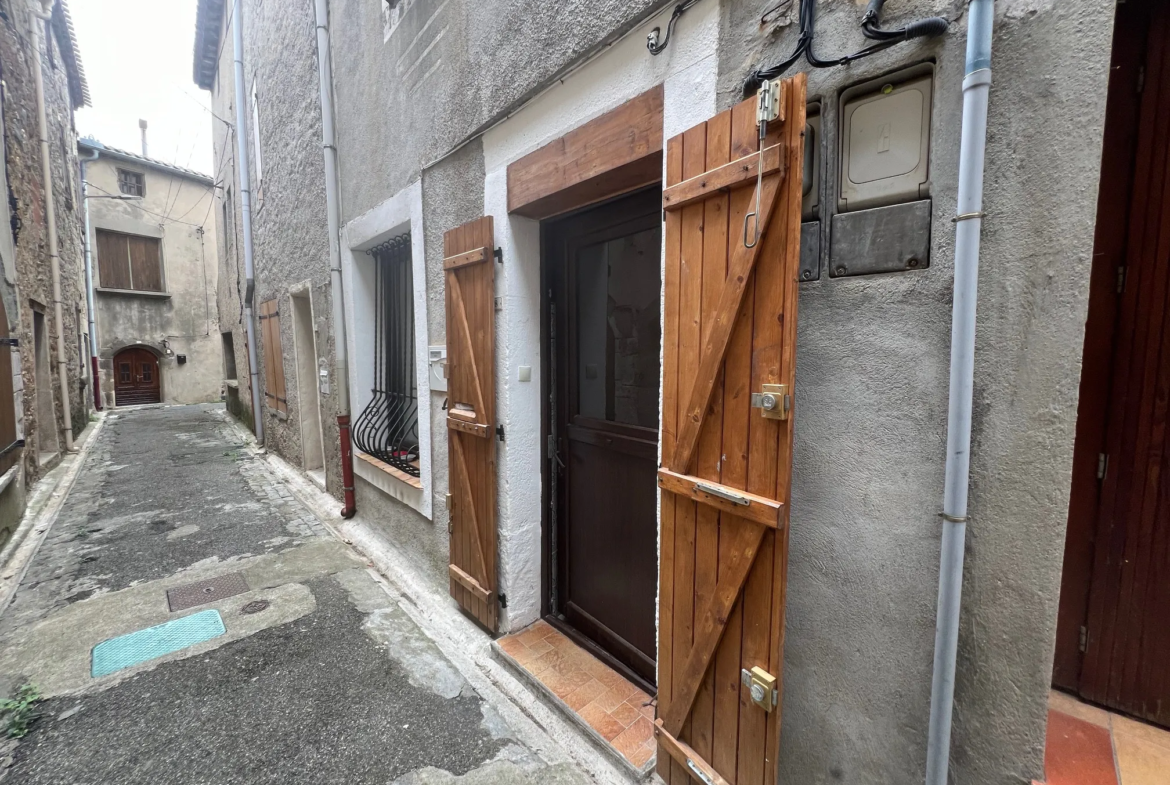 Maison de village avec cour à Rieux Minervois 