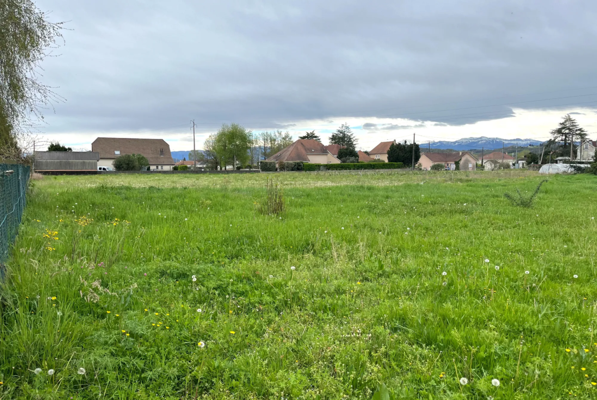 Terrain Constructible à MEILLON, PAU - Idéal pour Construire 