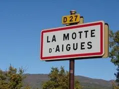 Terrain constructible à vendre sur La Motte d'Aigues 