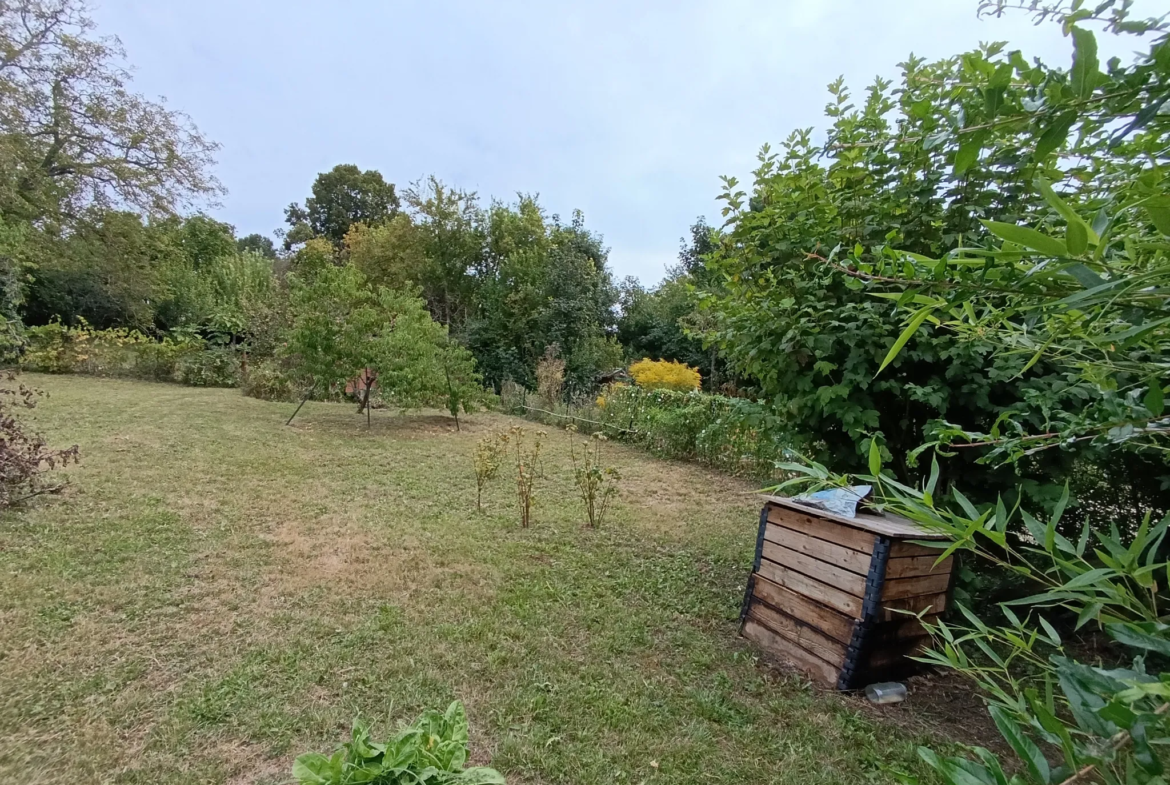 Maison à vendre à Vichy avec garage et jardin 