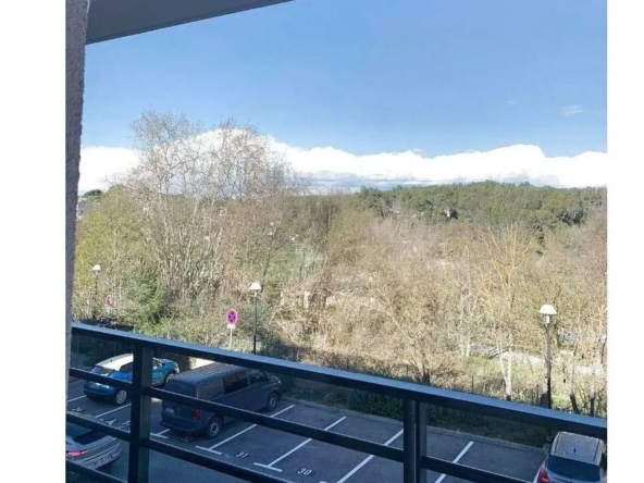 À vendre : Appartement Type 2 avec balcon-terrasse à Peypin