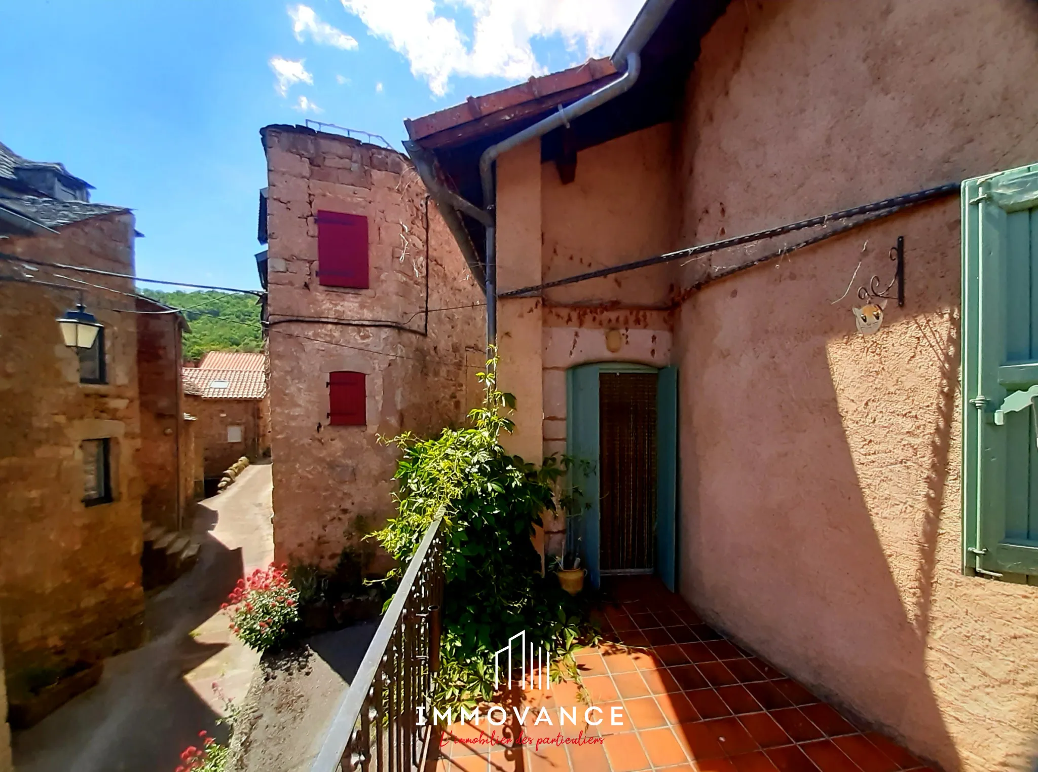 Maison de village à Montjaux avec jardin et studio indépendant 