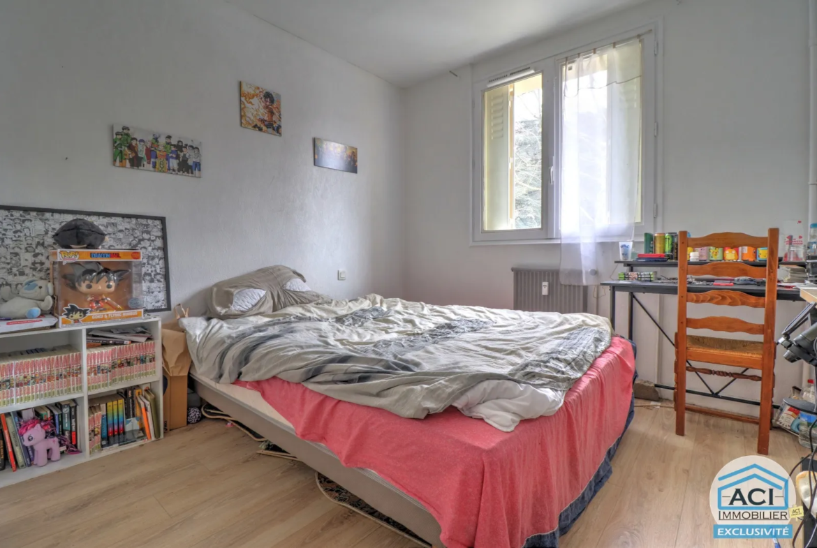 À vendre : Appartement T4 lumineux avec balcon à Vienne 