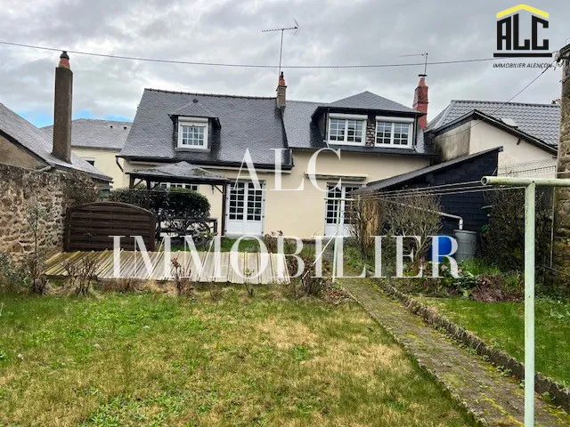 Maison de ville à vendre à Mayenne - 112 m² avec jardin 