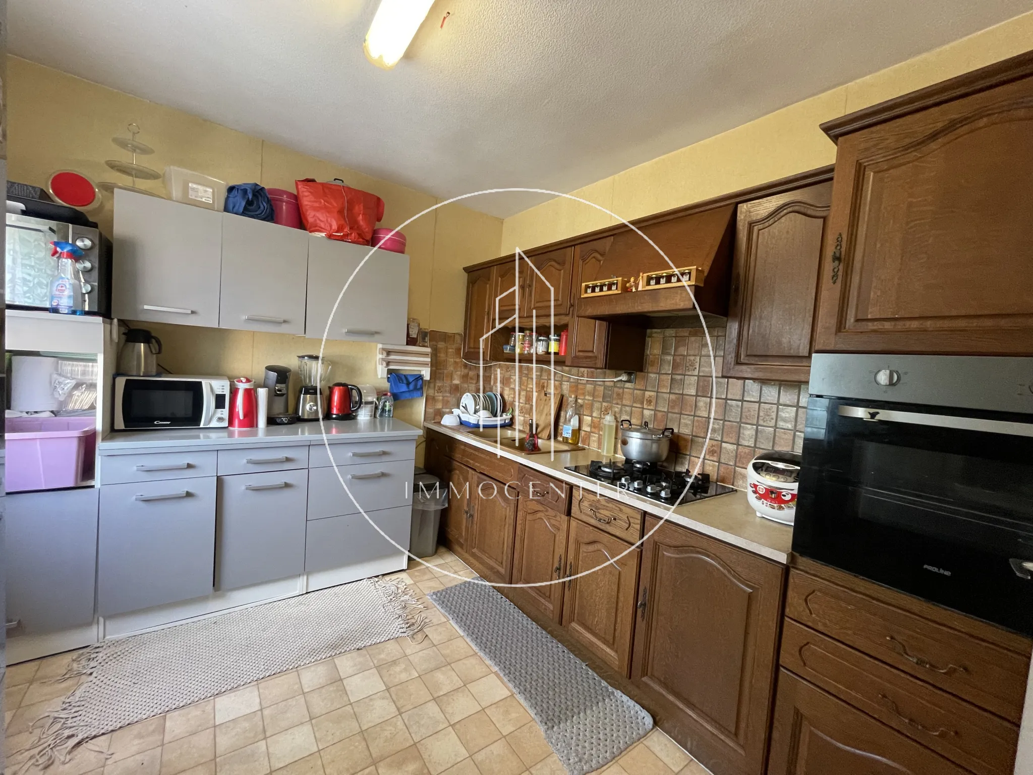 À Annonay, maison T4 de 78 m² avec jardin et garage à vendre 