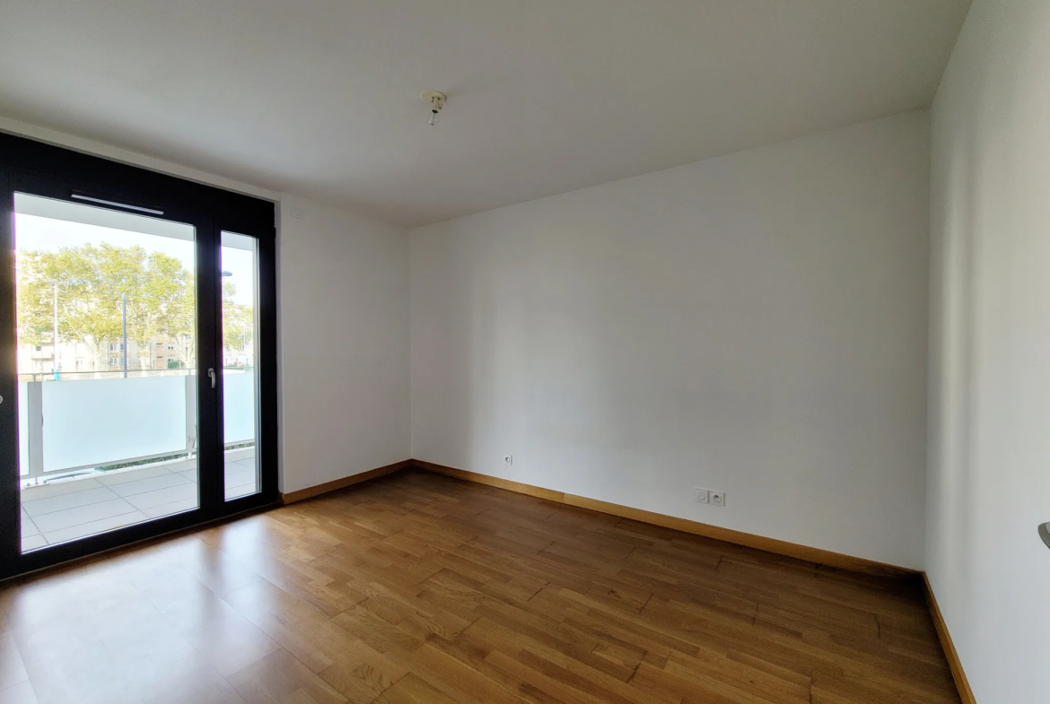 APPARTEMENT 44M² - 1 CHAMBRE - TERRASSE - GARAGE À LYON 