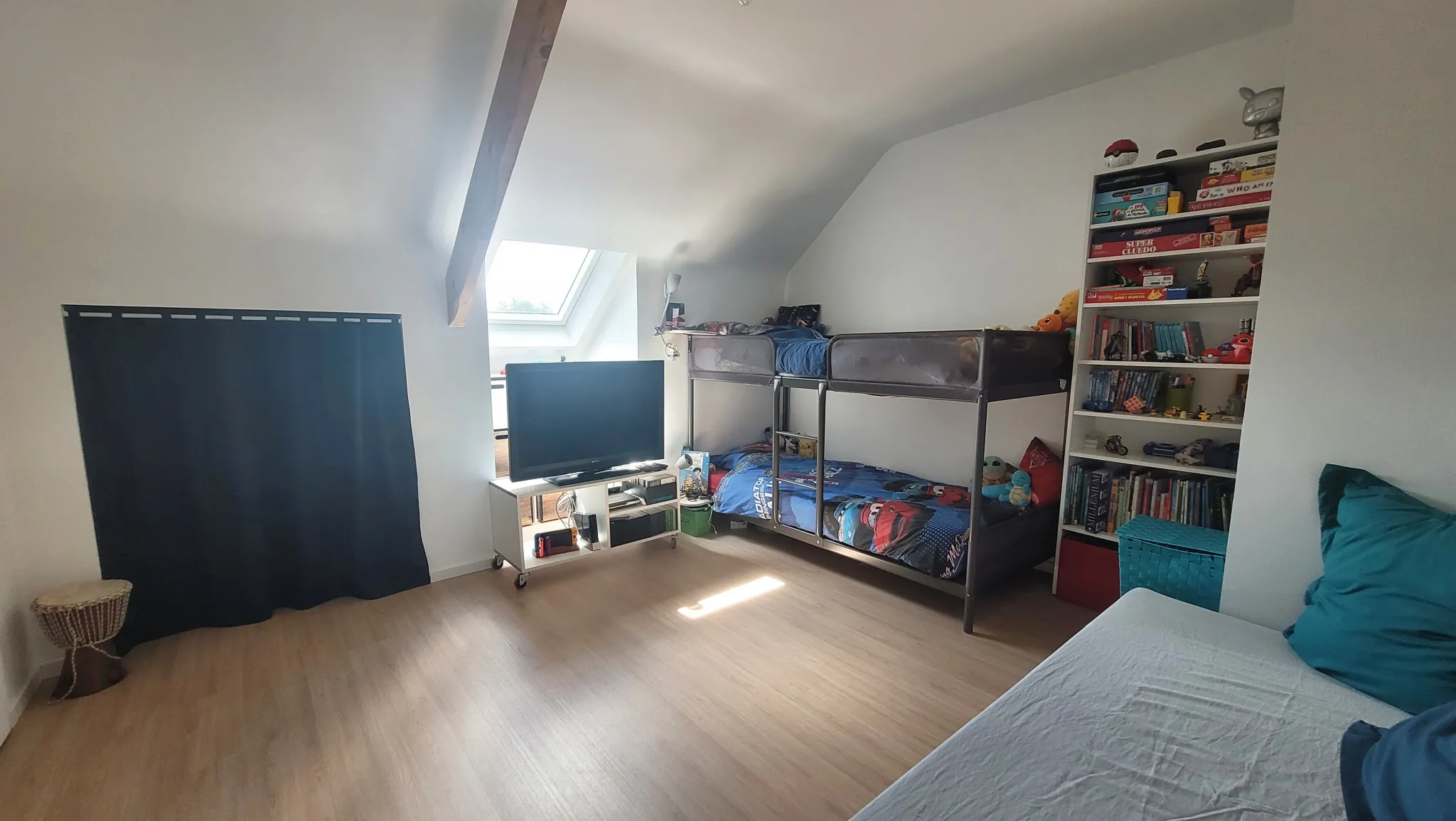 Maison de 153 m2 à Asson avec 4 chambres et terrasse de 60 m2 