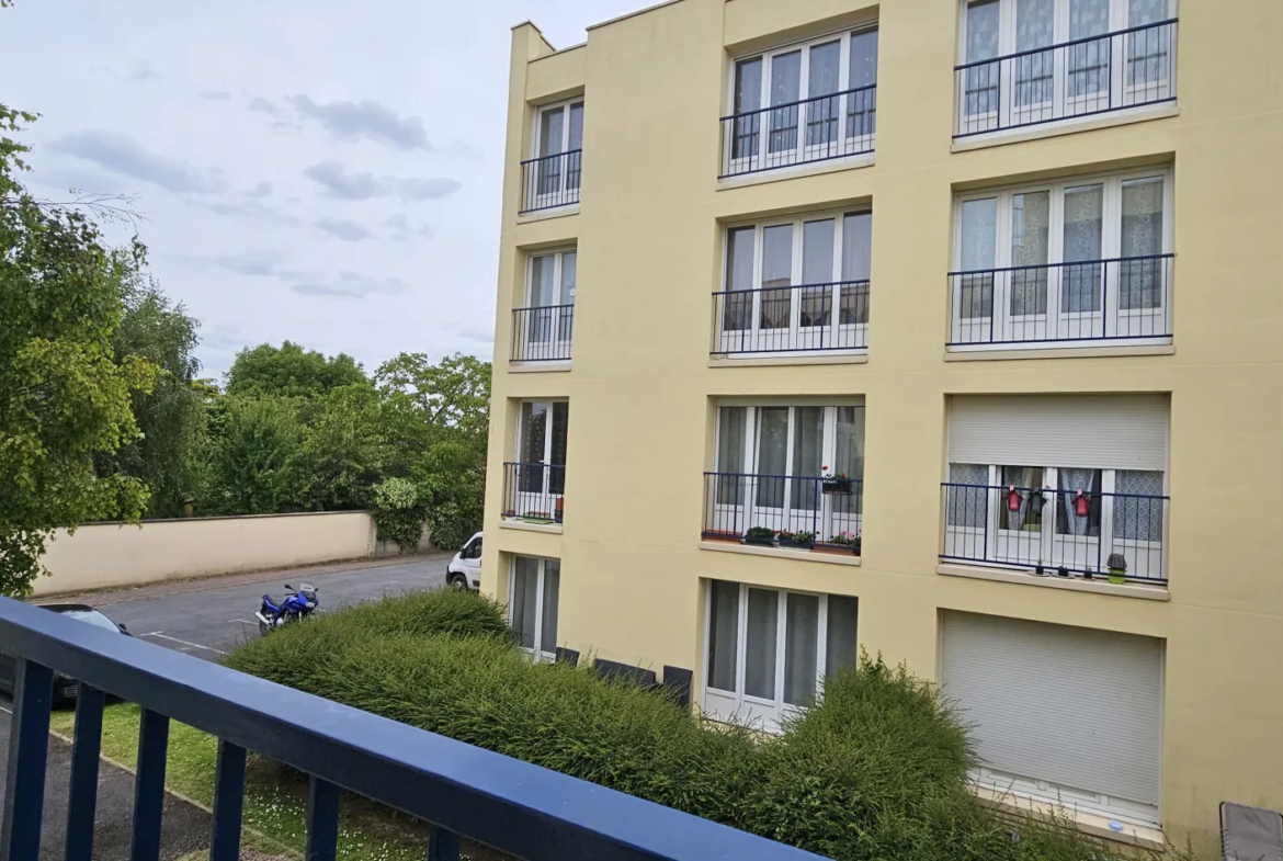 Appartement F1 à Ifs proche campus 3 - Idéal investisseur 