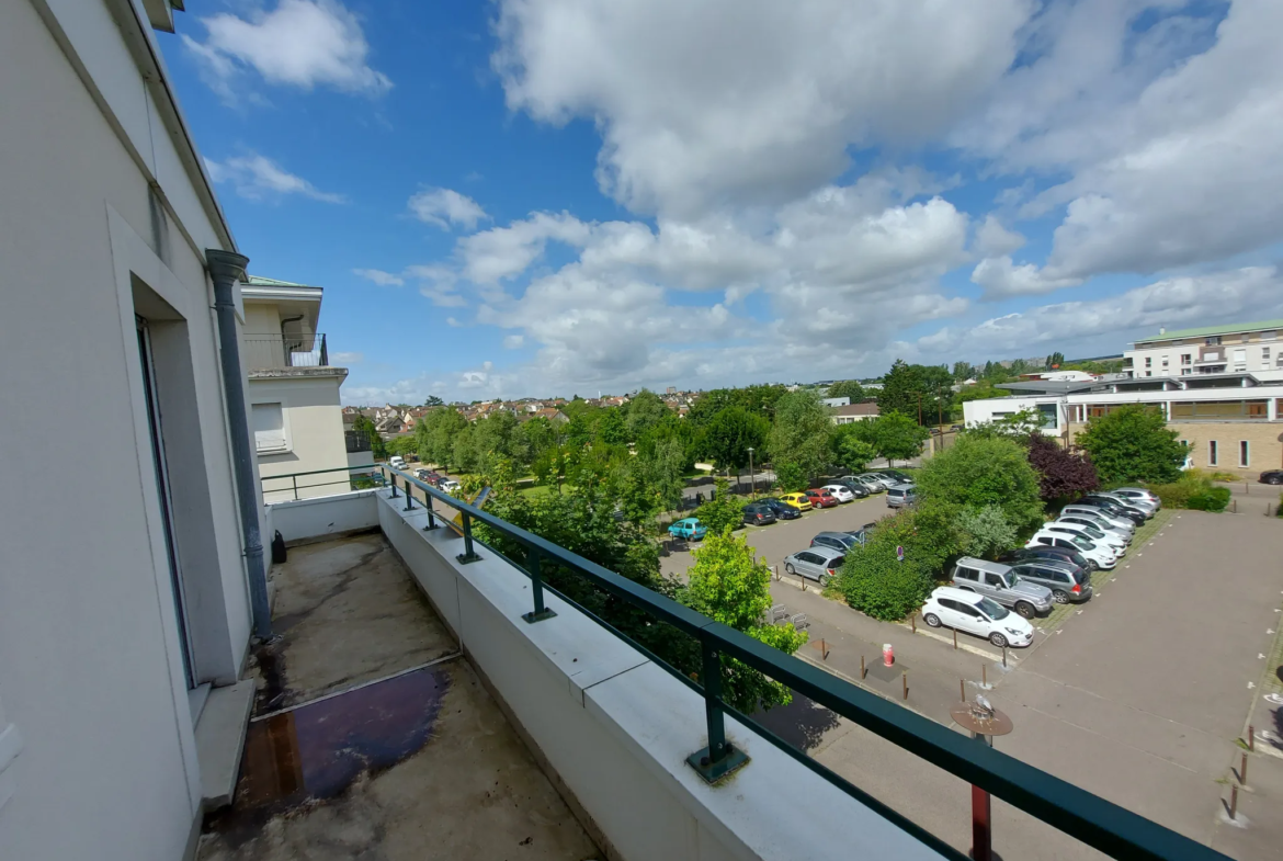 Appartement à vendre à Mantes-la-Jolie - T3 avec Balcons et Parkings 