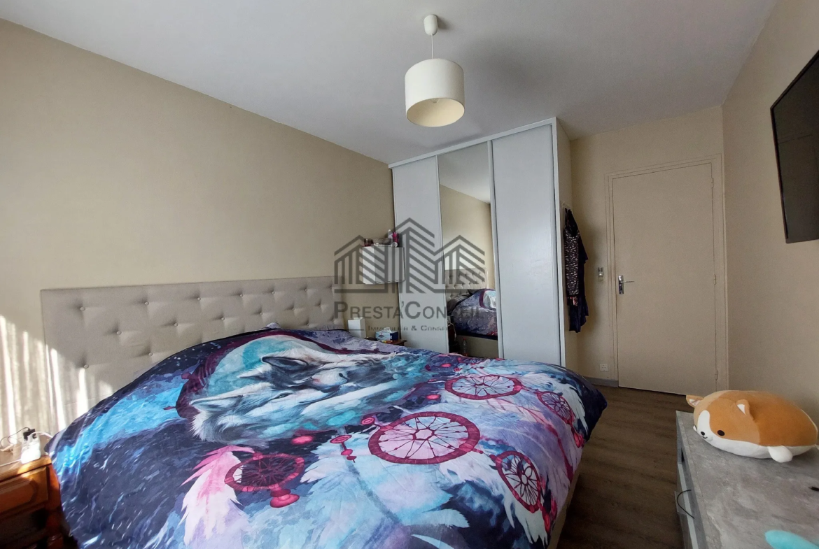 Appartement spacieux à vendre dans le centre-ville de Louviers 