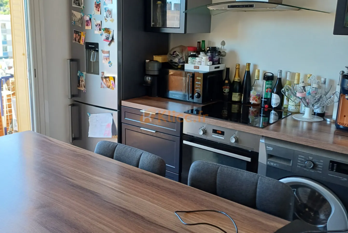 Appartement T3 Dernier Étage à Mandelieu Capitou - 299 000 € 