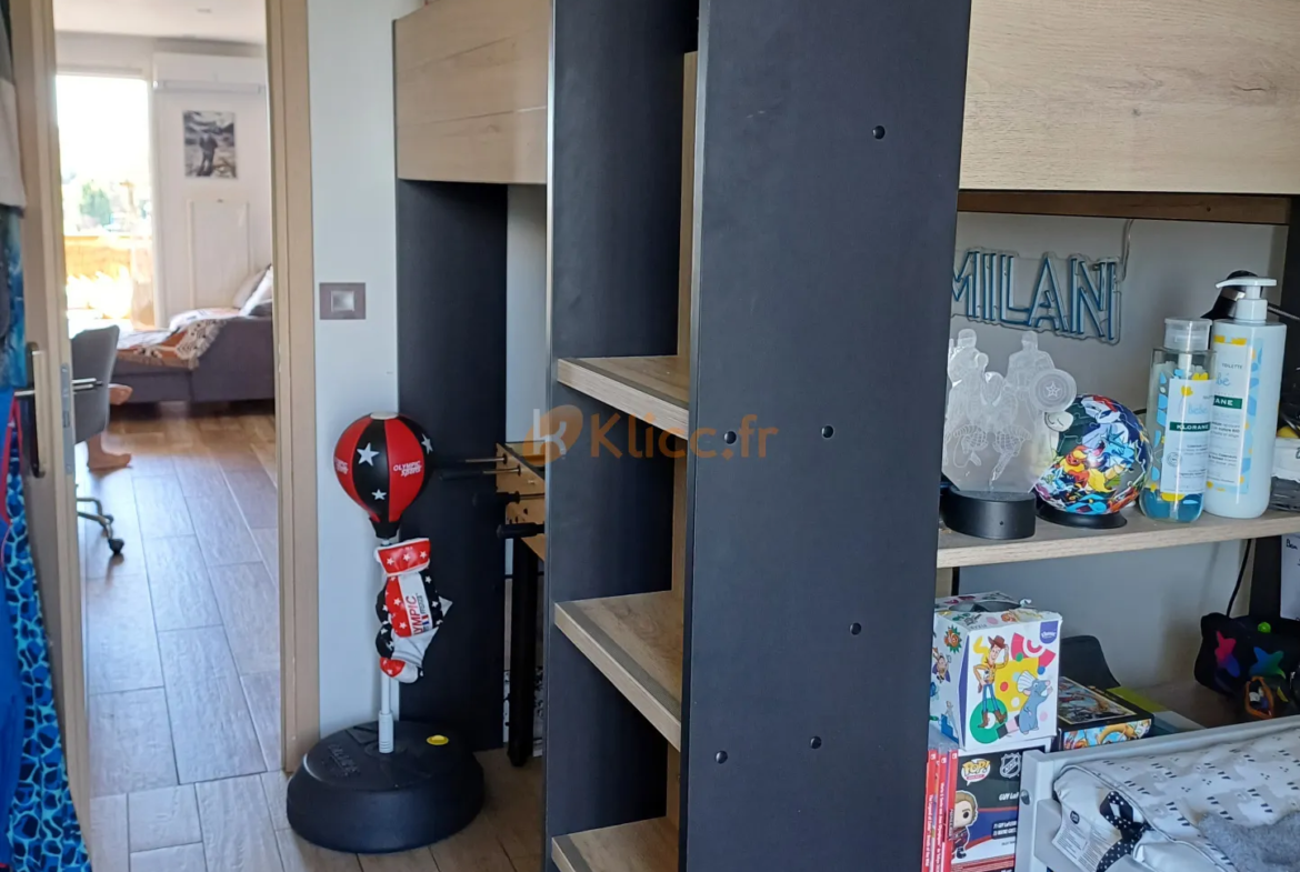 Appartement T3 Dernier Étage à Mandelieu Capitou - 299 000 € 