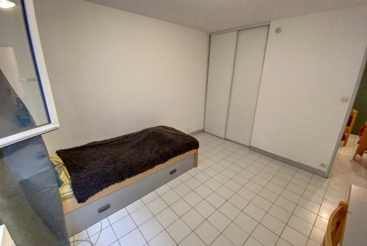 Studio meublé loué à Lyon 7ème - 20.47 m2 Carrez 