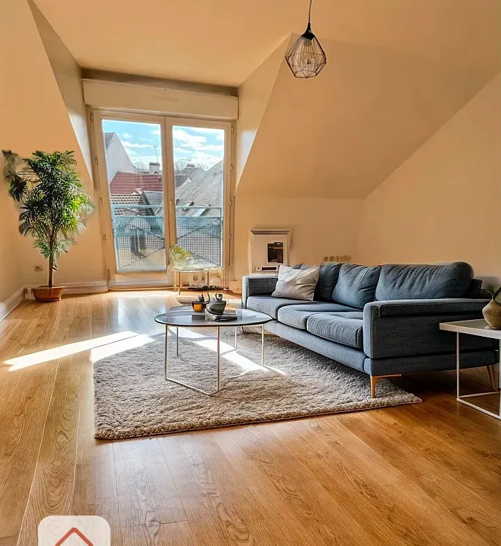 À vendre : Appartement 2 pièces lumineux à Meulan avec vue dégagée 