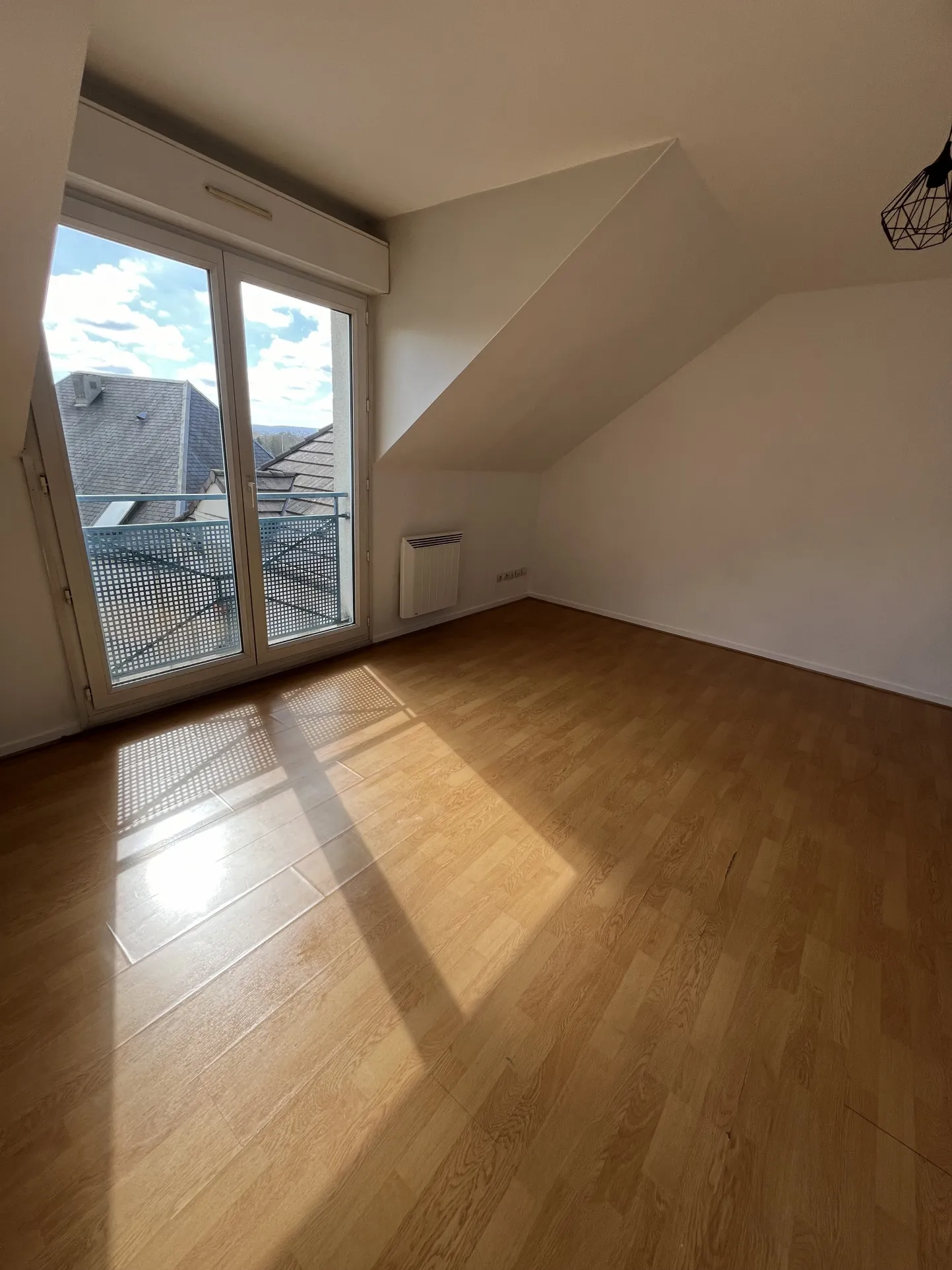 À vendre : Appartement 2 pièces lumineux à Meulan avec vue dégagée 