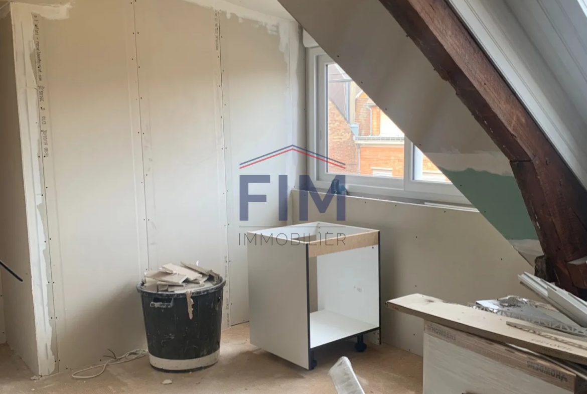 À vendre : Plateau de 55 m² à rénover en centre-ville de Dieppe pour 105 000 € 