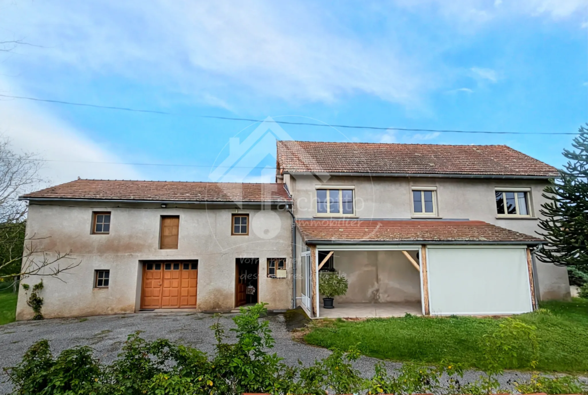 Maison familiale avec vue à Saint-Pierre-Laval 