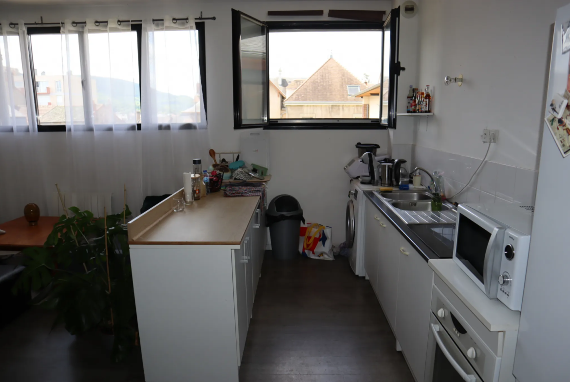 Appartement Type 4 avec Stationnement - Centre Ville 