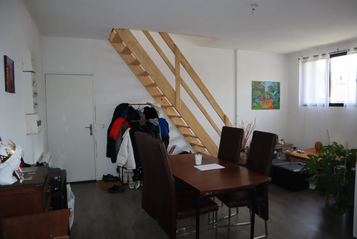 À vendre : Appartement type 4 avec stationnement en centre-ville d'Autun 