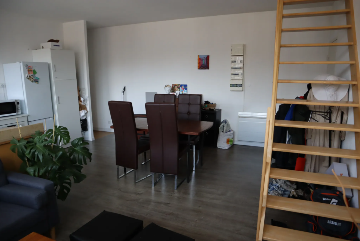 Appartement Type 4 avec Stationnement - Centre Ville 