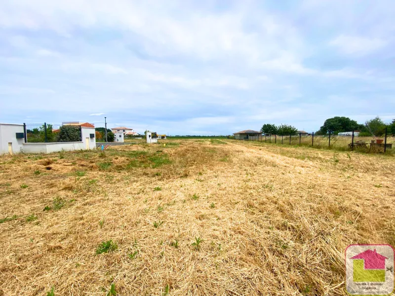 Terrain de 741 m² à vendre à Saubens, viabilisé et libre de constructeur 